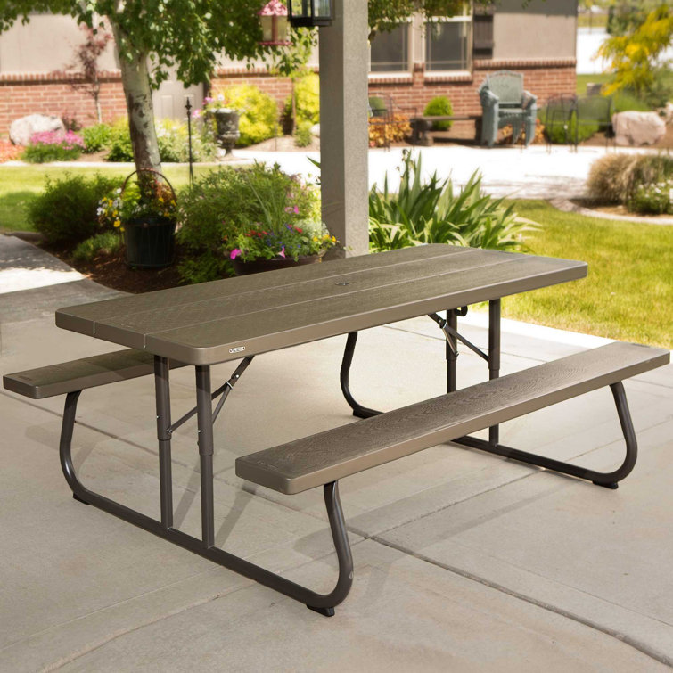 Lifetime Outdoor furnitures 6Foot Classic Folding Picnic Table